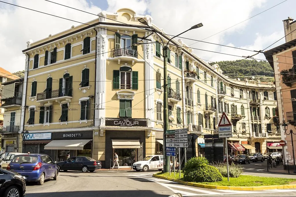 Cavour Guest House Vintimille