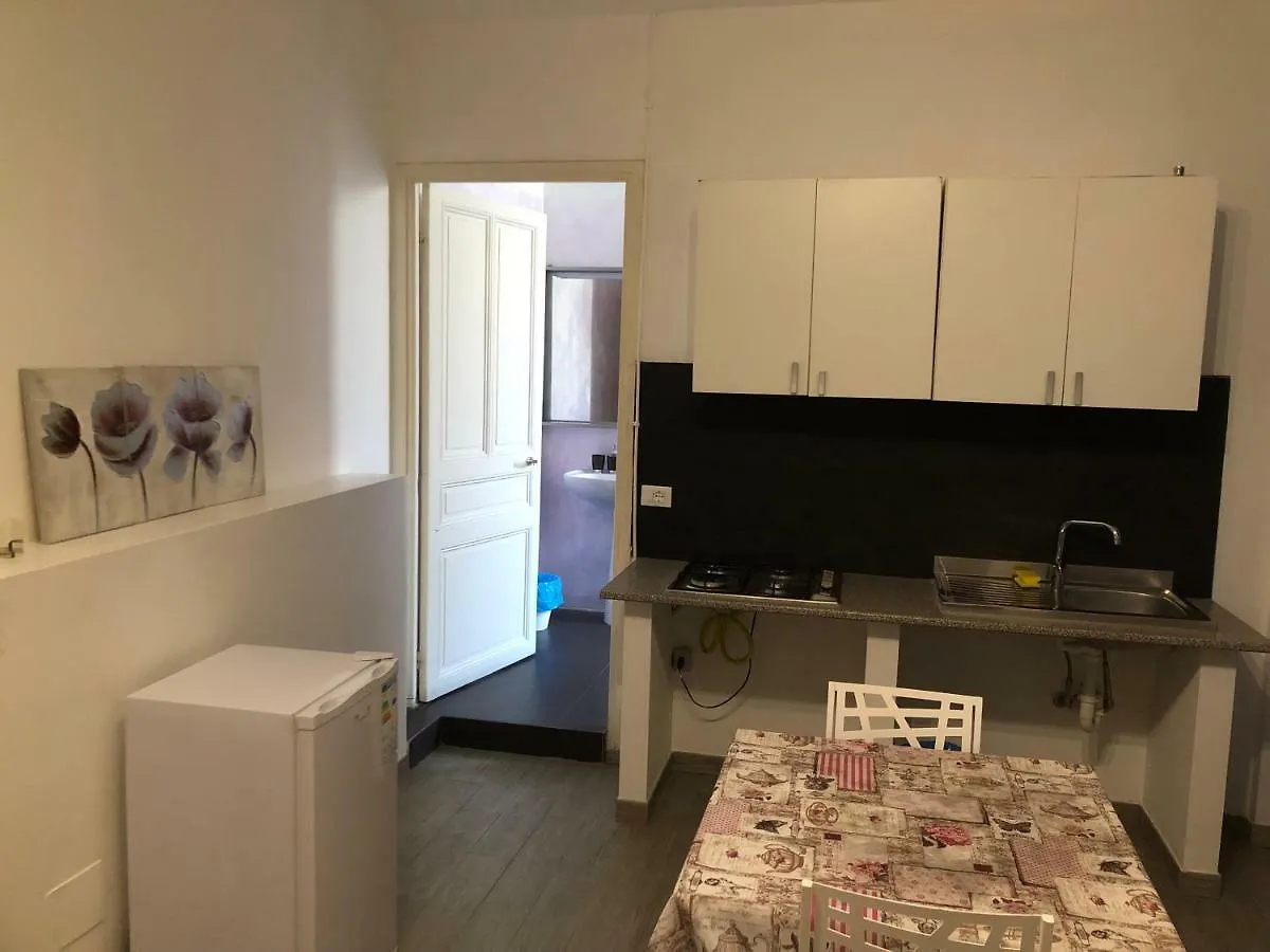 Cavour Guest House Vintimille